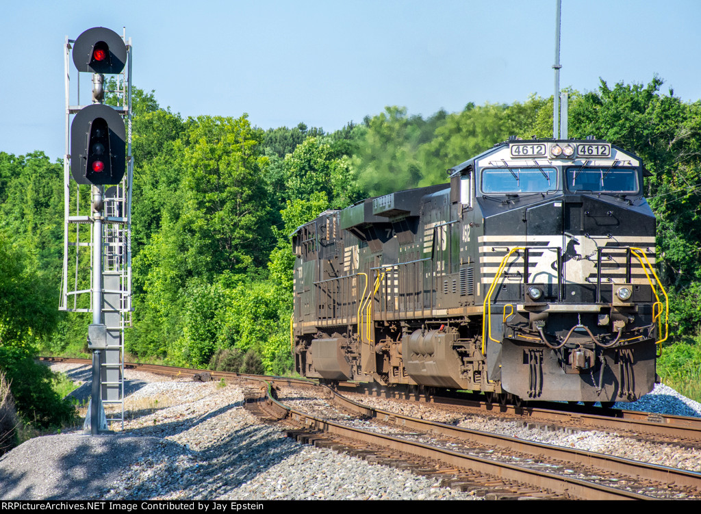 NS 4612 brings up the rear of a light engine movement